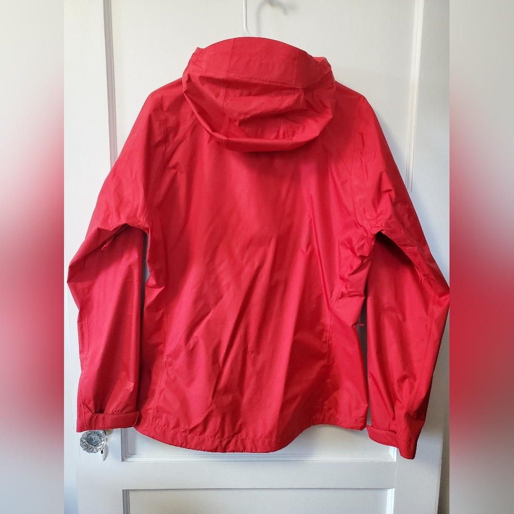 Patagonia Womens Torrentshell Raincoat - Picture 2 of 12